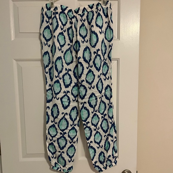 Lilly Pulitzer Piper Pants in Hook You In - Picture 4 of 4